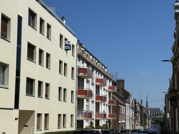 AMIENS Henville