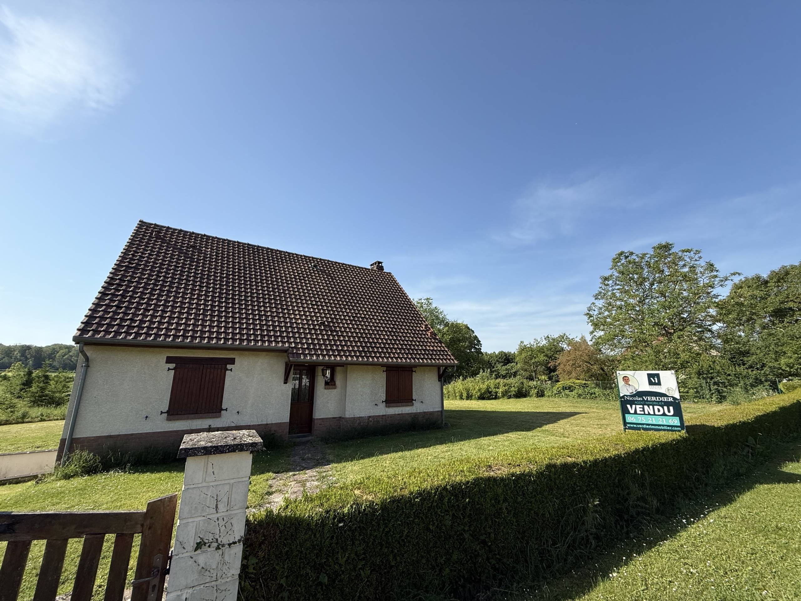 vendu (1) Secteur ALLONVILLE